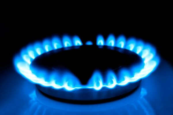 Gas